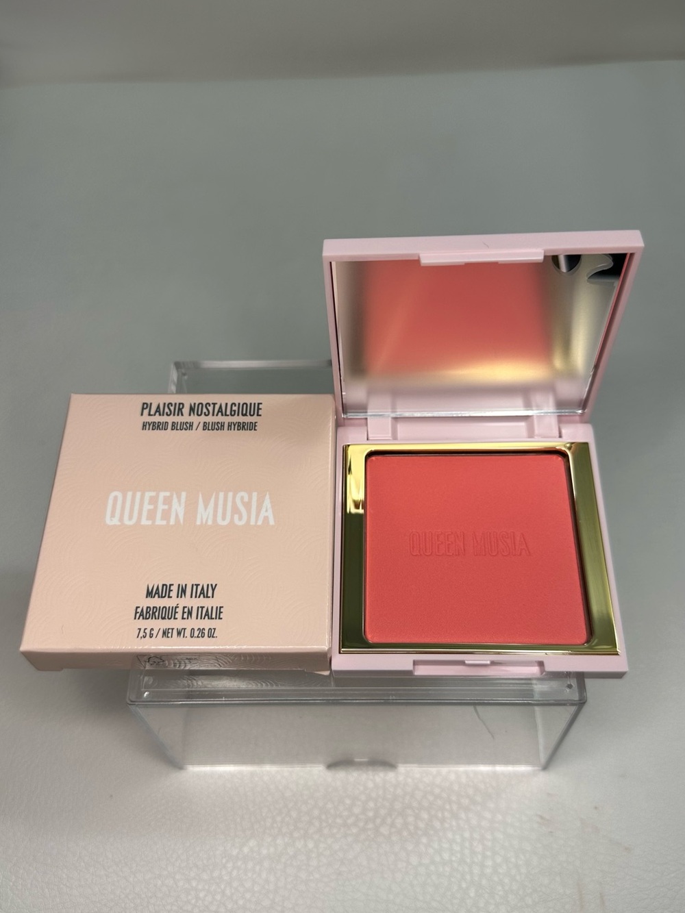 Plaisir Nostalgique Coral Blush — Lightweight Radiance